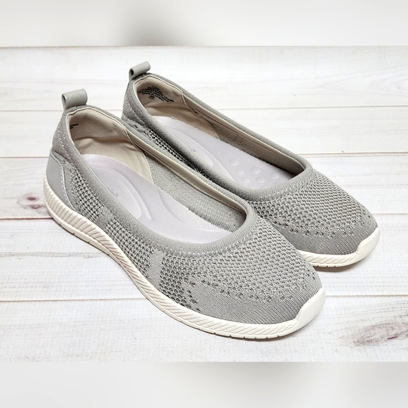 Easy Spirit Shoes - New Easy Spirit Glitz Walking Shoes in Taupe Size 7.5 WW